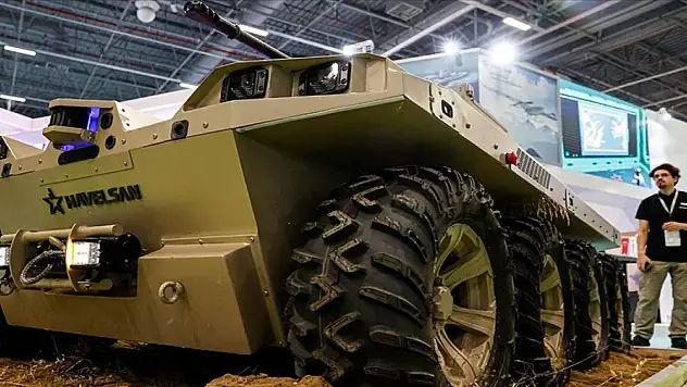 İlk kez sergilendi! İnsansız kara aracı Kapgan gaza basacak