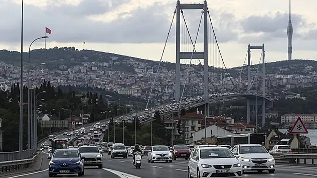Günlük 200 bin aracın geçtiği Boğaz'ın incisi 49 yaşında