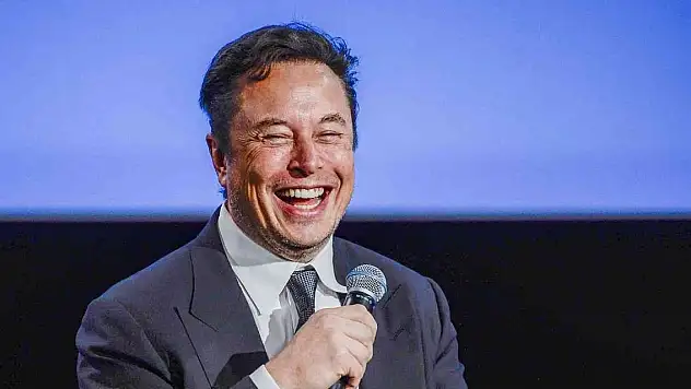 Elon Musk, Twitter yönetim kurulunu feshetti