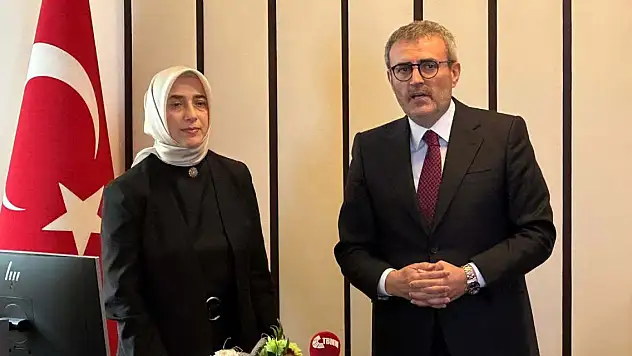 AK Parti grup başkanvekilliğinde devir teslim