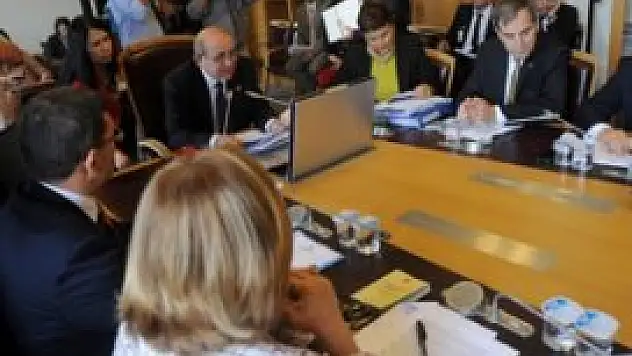 Anayasa çalışmaları hız kazandı