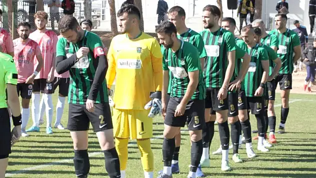 Konya Amatör Liglerden... Sarayönü Belediyespor çıkışa geçti, Kulu Belediyespor galip