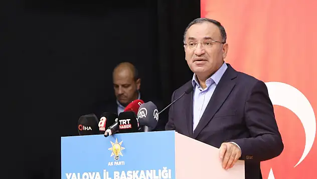 Bakan Bozdağ: Hamburgerler siyasetçiye güç vermez