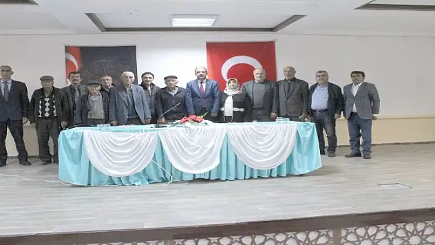 Akören'de dernek toplantısı