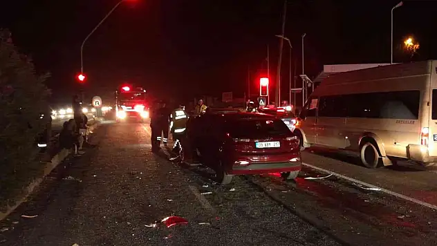 Zincirleme trafik kazası: 5 yaralı