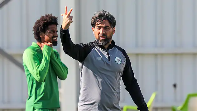 Konyaspor'da Palut'tan uyarılar