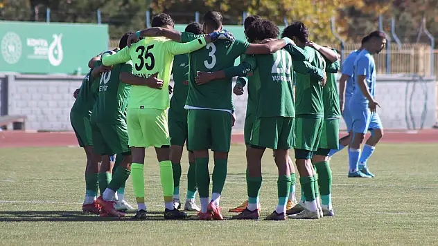 1922 Konyaspor nefes aldı