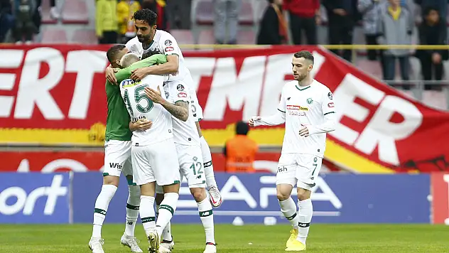 Konyaspor 2 puan geride!