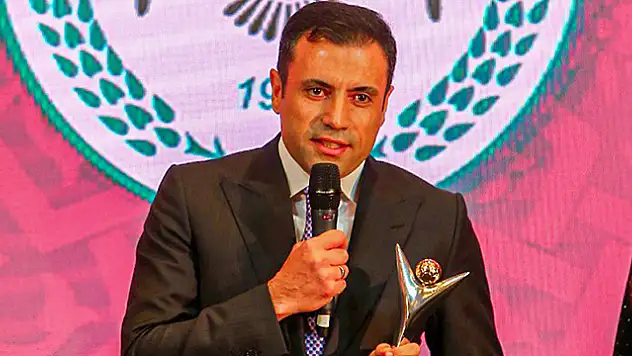 Konyaspor Başkanı Fatih Özgökçen'e ödül