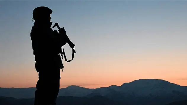 Piyade sözleşmeli er İsmet Eraslan, tedavi gördüğü hastanede şehit oldu