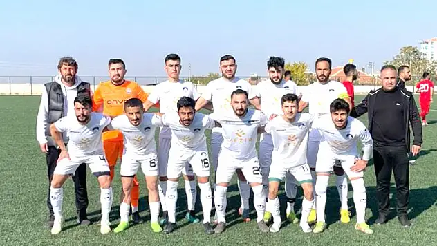 Lider Ömeranlıspor taraftarıyla buluşuyor