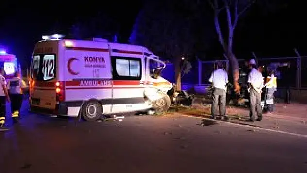 Ambulans Kaza Yaptı: 4 Yaralı