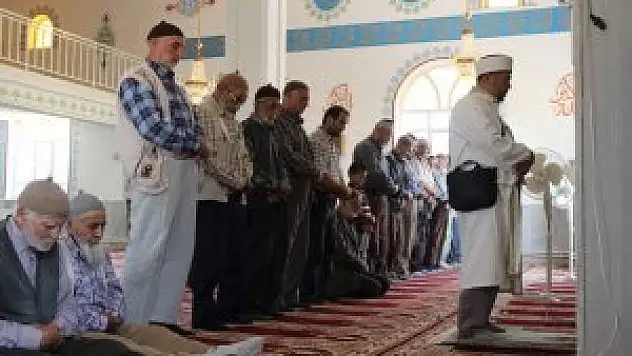 Konyalı İmam Kalbini Çantada Taşıyor