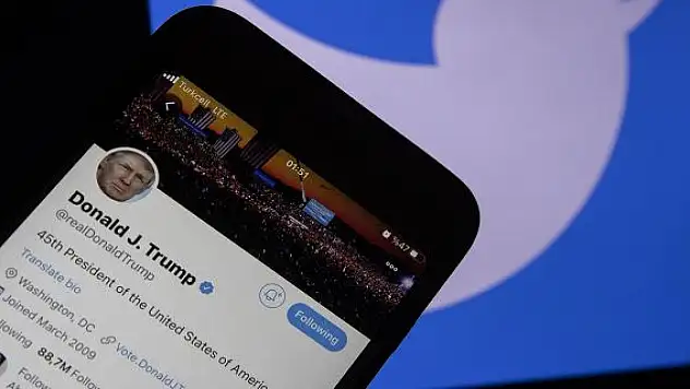 Trump'ın Twitter hesabı aktif hale getirildi