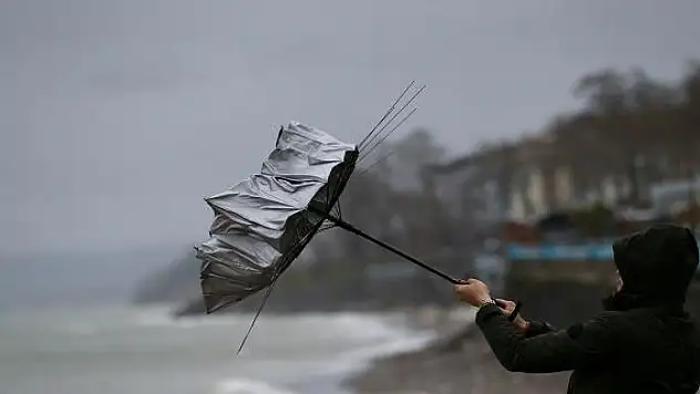 Meteorolojiden kuvvetli rüzgar ve fırtına uyarısı