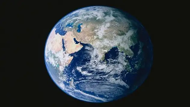 Dünya'nın kütlesi 6 ronnagram oldu