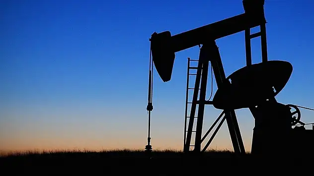 Brent petrolün varil fiyatı arttı