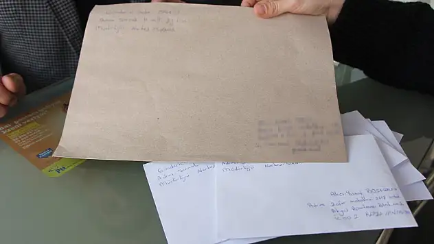 PKK'nın şehit ettiği 148 öğretmenin ailelerine Şırnak'tan 148 mektup