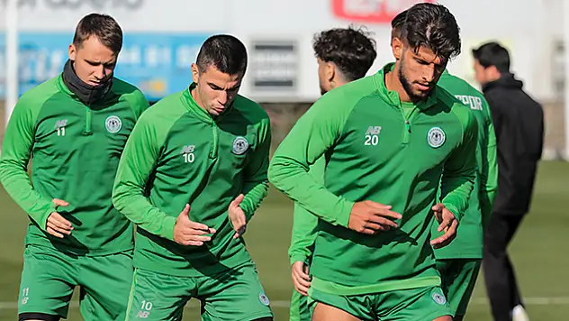 Konyaspor start veriyor