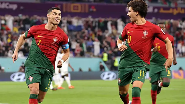 Ronaldo ile ilgili yeni iddia! Rekor ücrete el sıkıştı