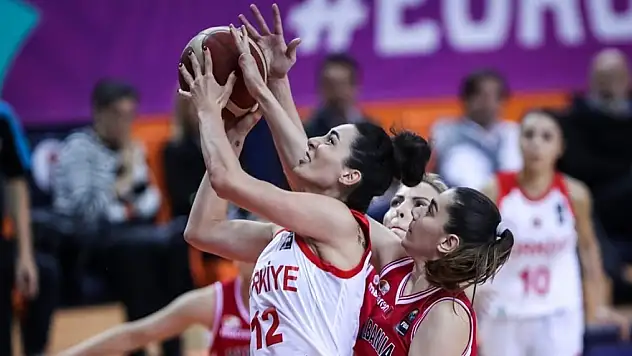 A Milli Kadın Basketbol Takımı'ndan tarihi skor! 144 sayı...