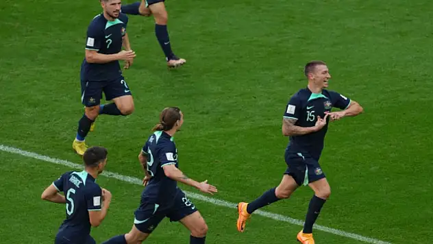 Avustralya, Tunus'u tek golle geçti