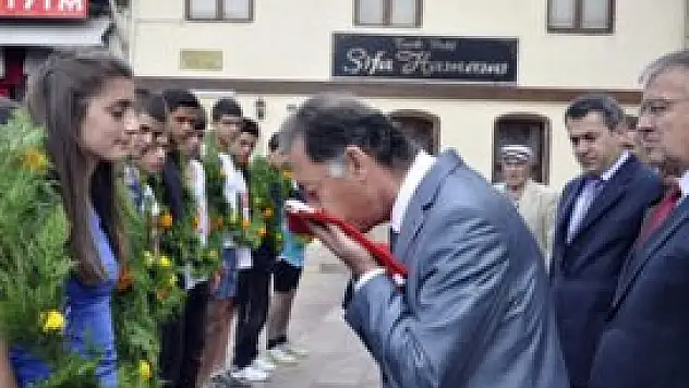 Batı Cephesi Akşehir'den Konya'ya bayrak