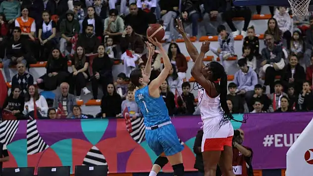 Türkiye, Slovenya engelini aştı