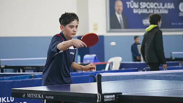 Selçuklu Belediyesi masa tenisi turnuvasında kayıtlar başladı