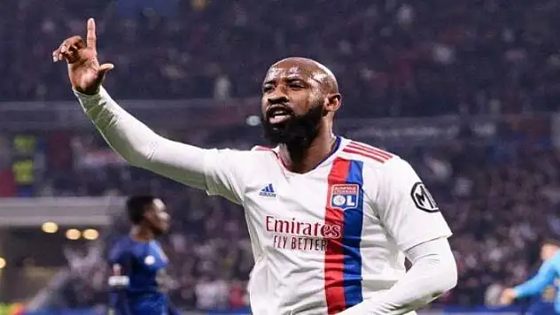 Galatasaray 3 ismi kadroya katmak istiyor