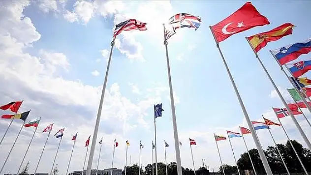 NATO ve Japonya'dan Rusya'ya yaptırımların sürdürülmesi taahhüdü