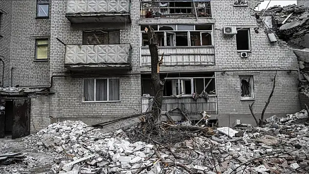 Zelenskiy: Rus saldırılarını başarılı bir şekilde geri püskürtüyoruz