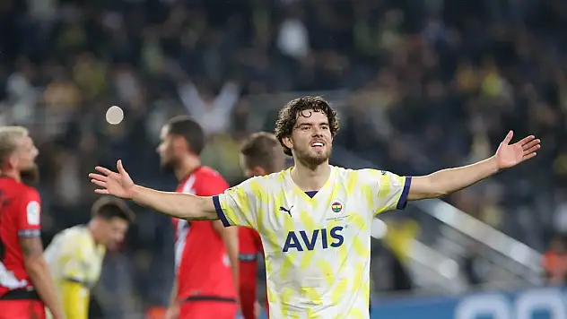 Fenerbahçe hazırlık maçından galip ayrıldı