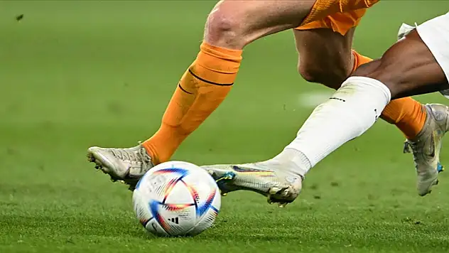 Hollanda ve ABD tur için sahada