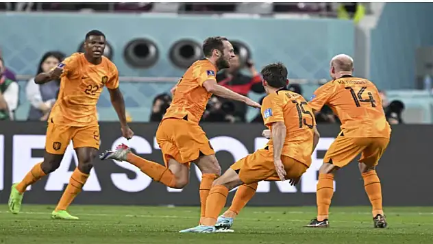 Hollanda çeyrek finalde
