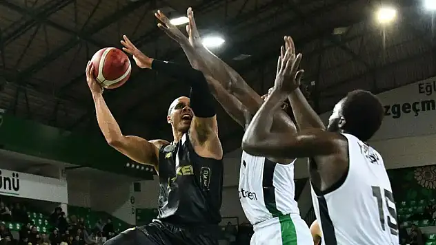 Konyaspor potada son saniyede yıkıldı