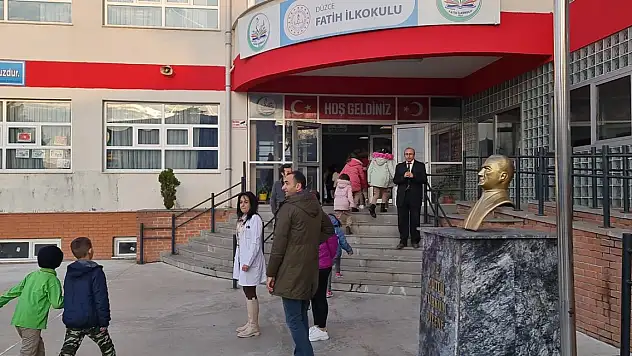 Düzce'de deprem sonrası okullar açıldı