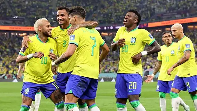 'Sambacılar' şovla turladı