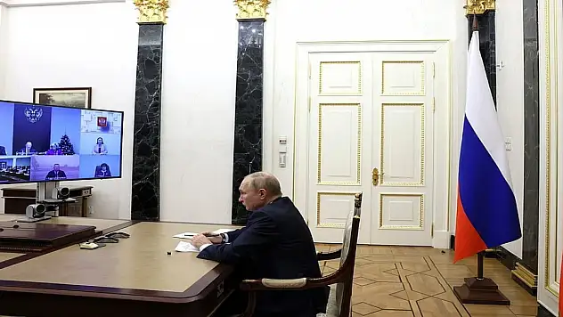 Putin: 'Rusya yalnızca düşman saldırısına yanıt vermek için nükleer silah kullanır'