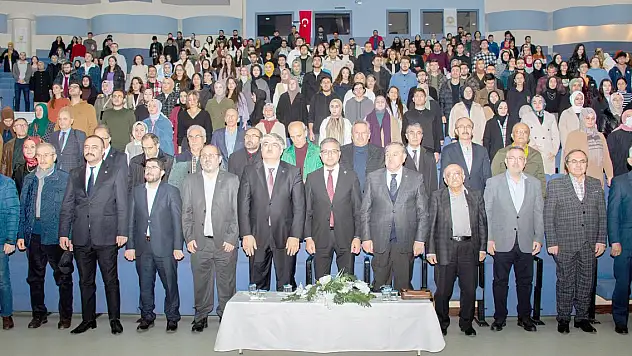 Erol Güngör Selçuk Üniversitesi'nde anıldı