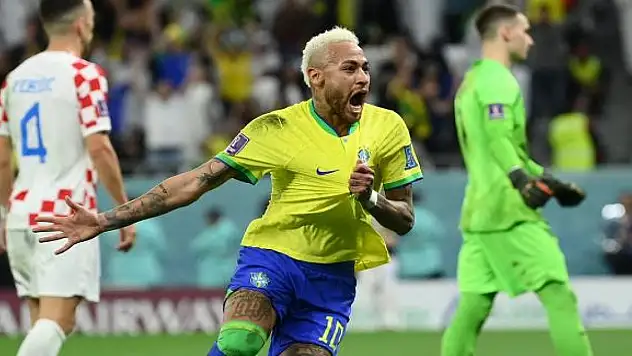 Neymar'dan tarihi gol