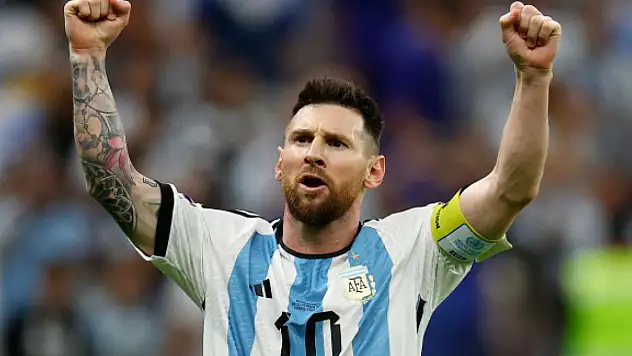 Messi, Batistuta'yı yakaladı