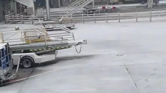 İngiltere'de kar yağışı ve aşırı soğuklar etkili oluyor