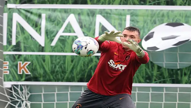 Galatasaray'da Muslera, Antalya kampına katıldı