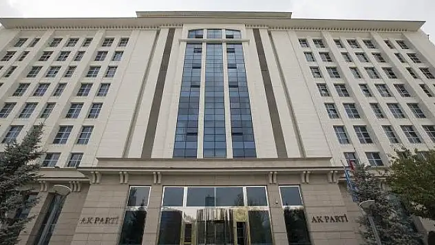 AK Parti'den kamu görevlilerine hakaret davasıyla ilgili açıklama
