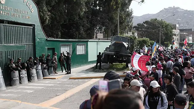 Peru'da, hükümet karşıtı protestolar... Ölü sayısı arttı