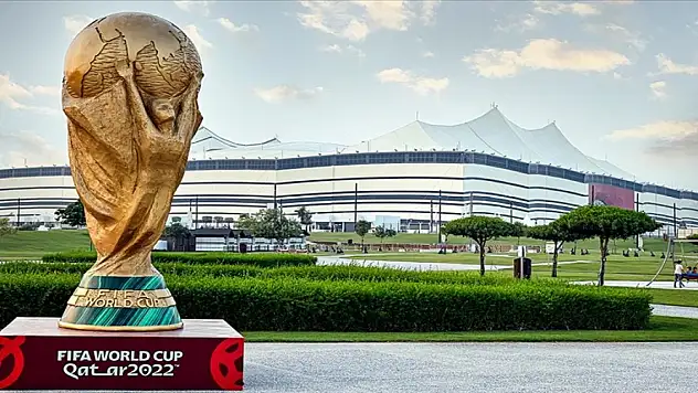 Arjantin ile Fransa dünya futbolunun en büyüğü olmak için sahaya çıkıyor