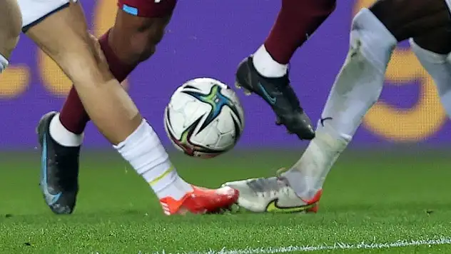 Trabzonspor lider Fenerbahçe'yi konuk edecek