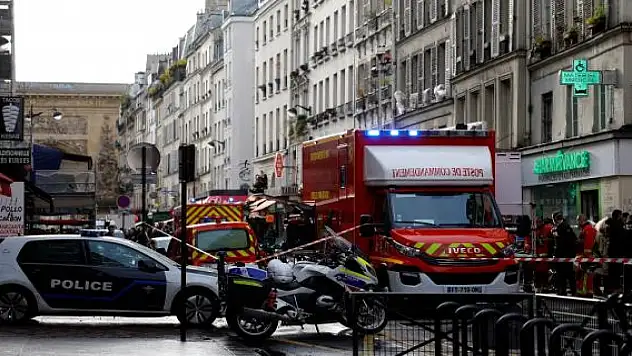 Paris saldırganının gözaltı kararı kaldırıldı, kliniğe sevk edildi