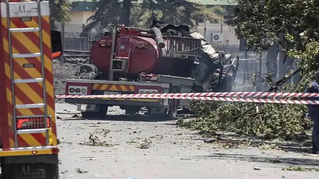 Akaryakıt tankeri patladı: 10 ölü